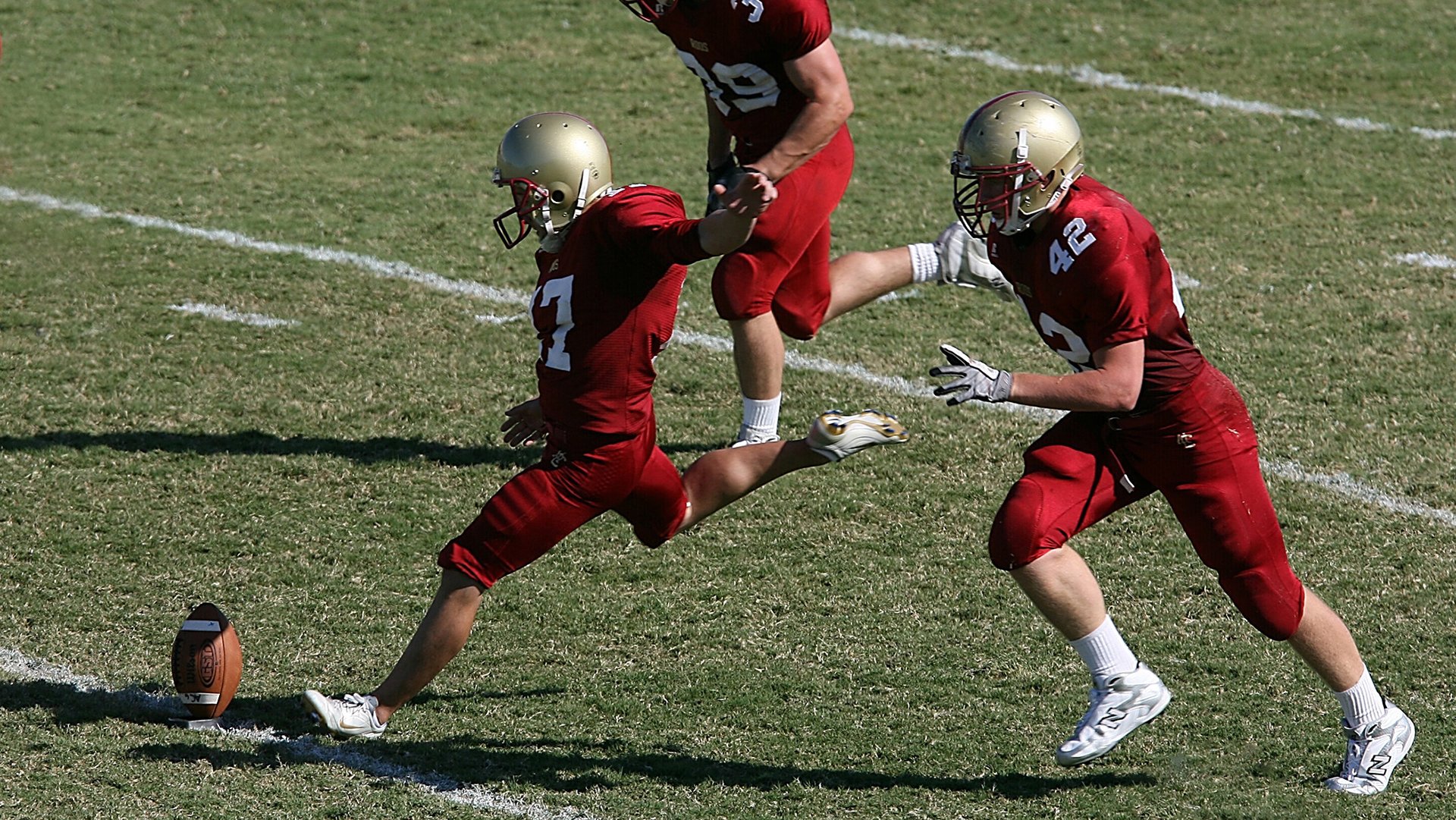 开云体育官网-巴雷拉爆发，阿尔及利亚决胜局带走希腊，足球如何改写地中海命运？  第2张