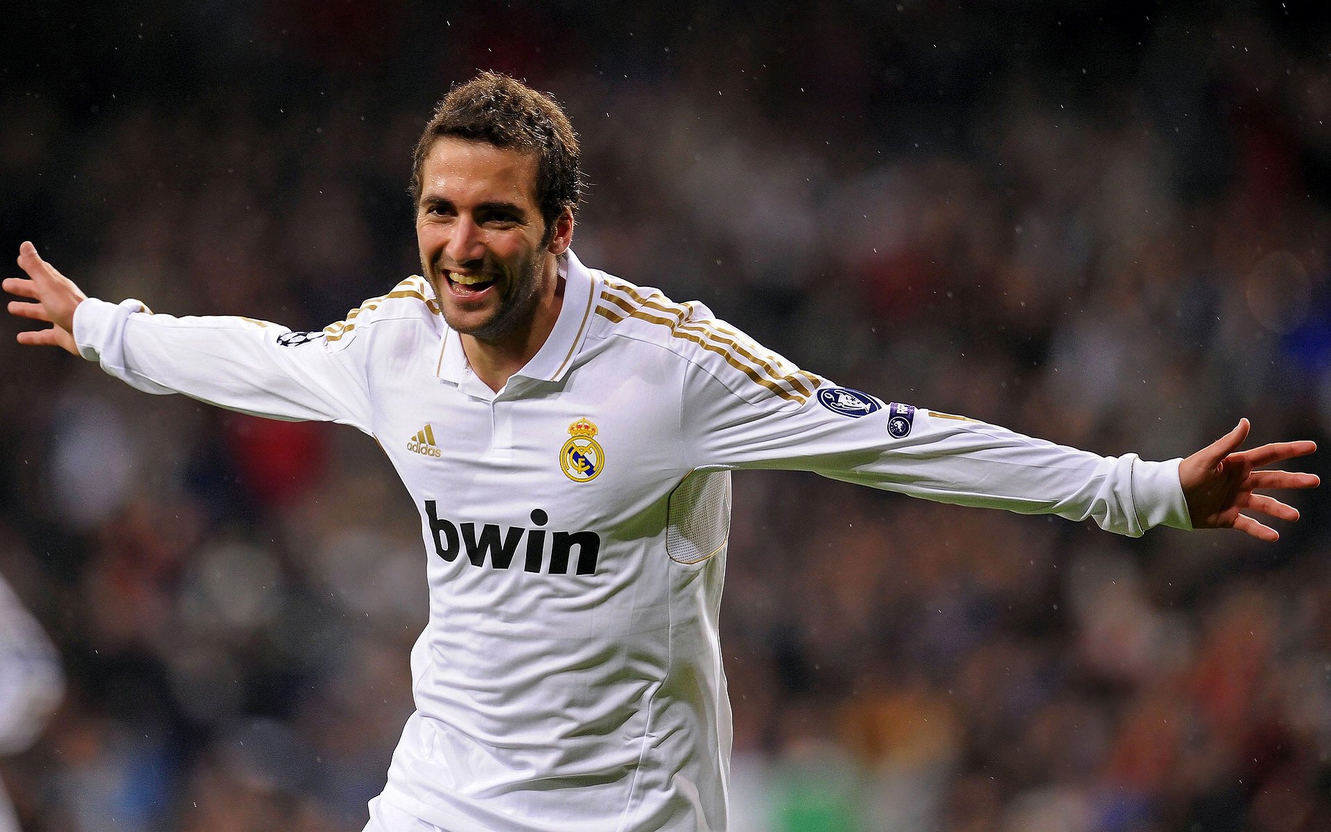 开云体育下载-曼联对阵韩国，库尔图瓦状态火热，一场跨越时空的门神对话  第2张